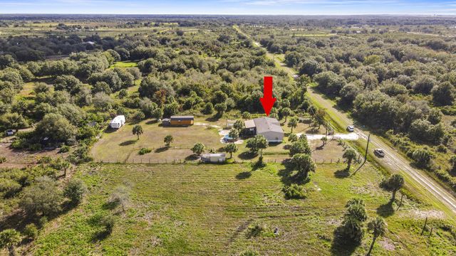 19621 NW 260th Street, Okeechobee, FL 34972