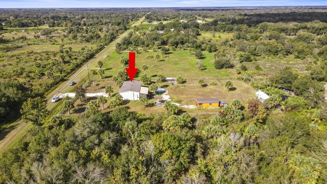 19621 NW 260th Street, Okeechobee, FL 34972