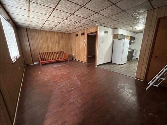 618 Broadway Ave 1A, Stowe Twp, PA 15136
