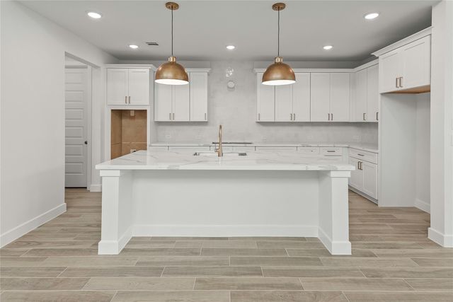 26201 Whisperwood Lane, Montgomery, TX 77316