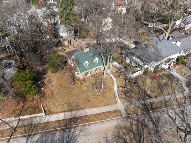 2740 Thomas Avenue S, Minneapolis, MN 55416