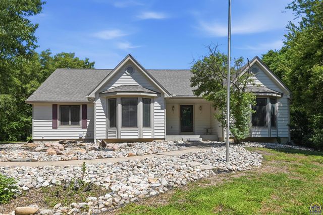 4020 SE 61st St, Berryton, KS 66409