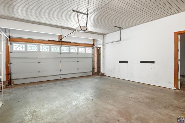4020 SE 61st St, Berryton, KS 66409