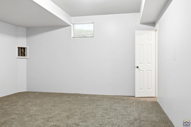 4020 SE 61st St, Berryton, KS 66409