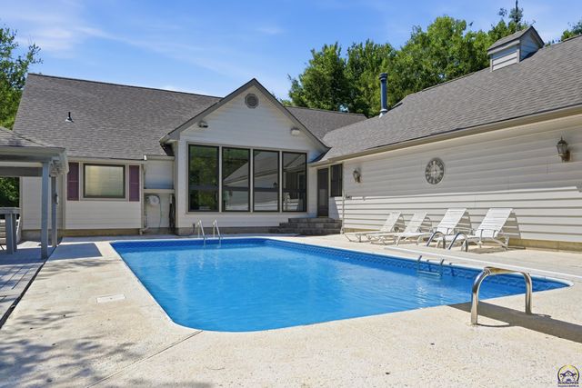 4020 SE 61st St, Berryton, KS 66409
