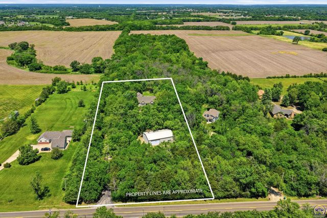 4020 SE 61st St, Berryton, KS 66409