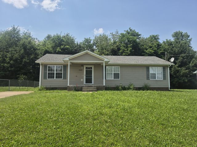 1040 Bush Ave, Oak Grove, KY 42262