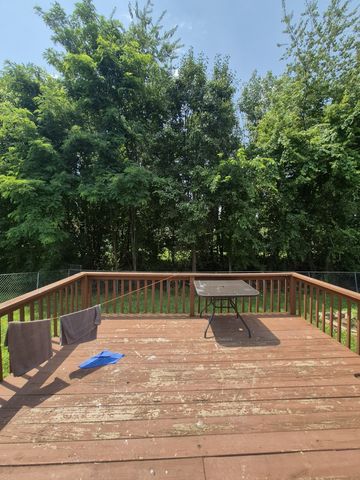 1040 Bush Ave, Oak Grove, KY 42262