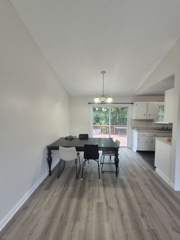 1040 Bush Ave, Oak Grove, KY 42262