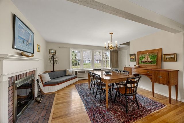 90 Comanche Dr, Falmouth, MA 02540