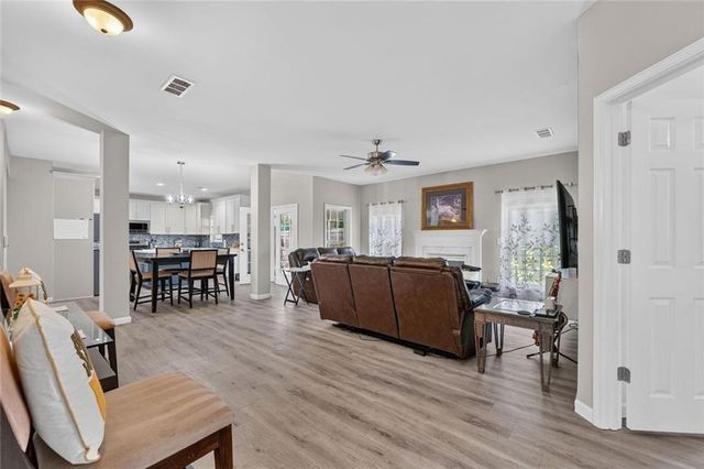 787 King Sword Court SE, Mableton, GA 30126