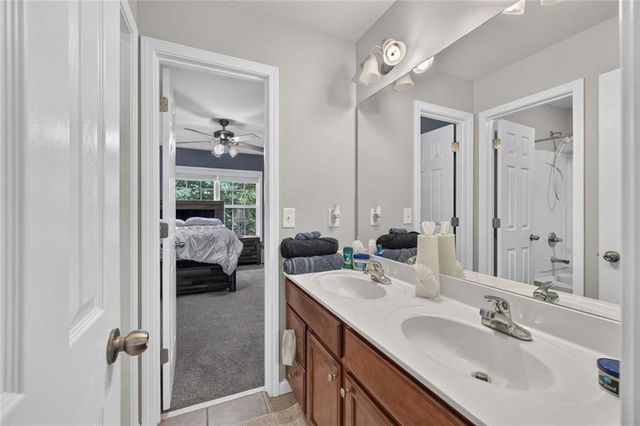 787 King Sword Court SE, Mableton, GA 30126
