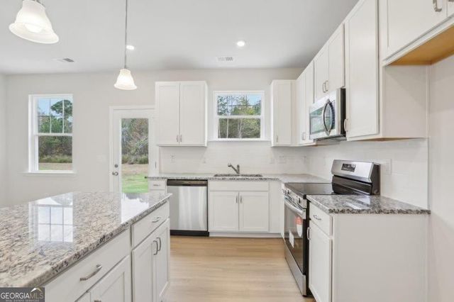 842 Kensington Street, Kingston, GA 30145