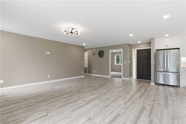 5 Rockhill Lane, Bella Vista, AR 72715