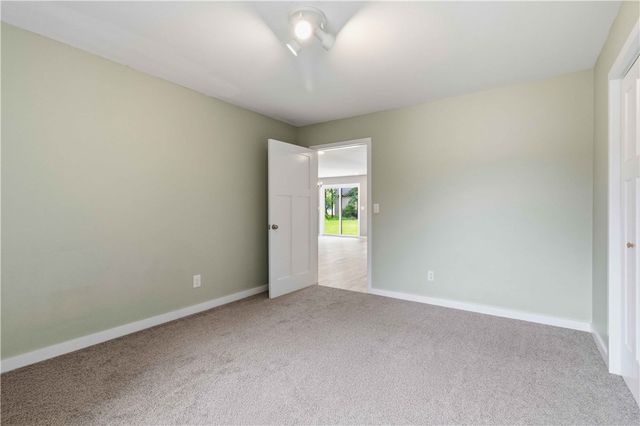 5 Rockhill Lane, Bella Vista, AR 72715
