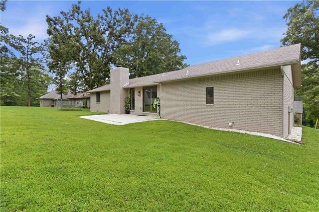 5 Rockhill Lane, Bella Vista, AR 72715