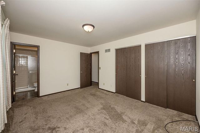 4216 Elkhart Lake Road, St Charles, MO 63304