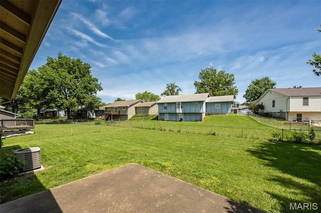 4216 Elkhart Lake Road, St Charles, MO 63304