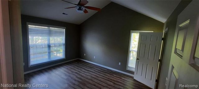 28346 Carlton Way, Novi, MI 48377