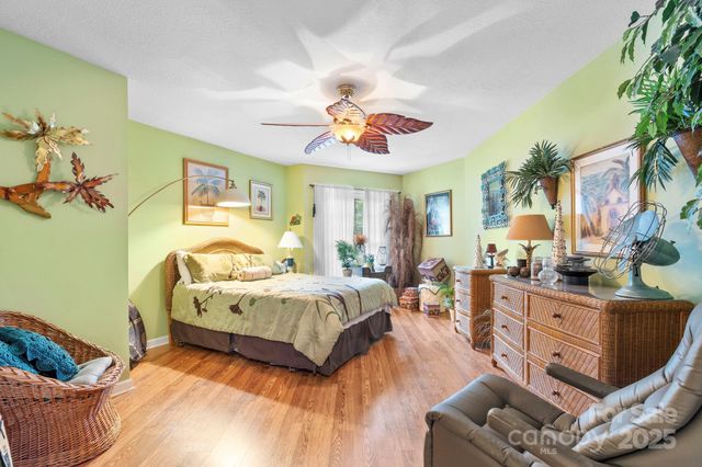 1750 5th Street Drive NW, Hickory, NC 28601