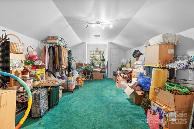 1750 5th Street Drive NW, Hickory, NC 28601