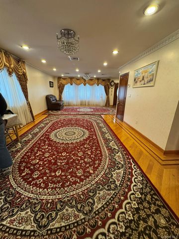 109-04 Myrtle Avenue, Richmond Hill, NY 11418