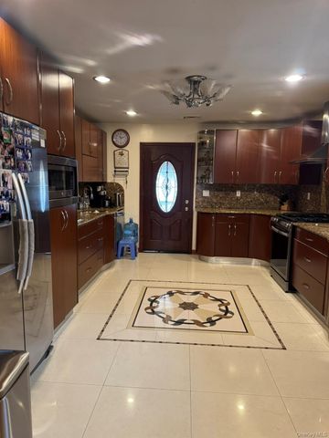 109-04 Myrtle Avenue, Richmond Hill, NY 11418