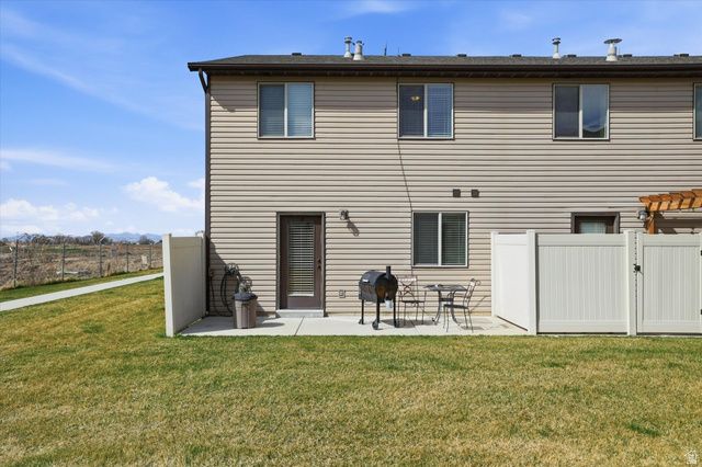 1912 N 300 W, Harrisville, UT 84414