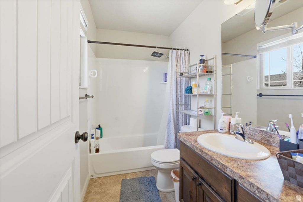 Image 16 of property listing at 1912 N 300 W, Harrisville, UT 84414