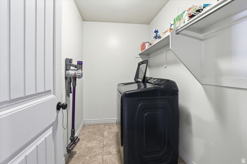 Image 24 of property listing at 1912 N 300 W, Harrisville, UT 84414