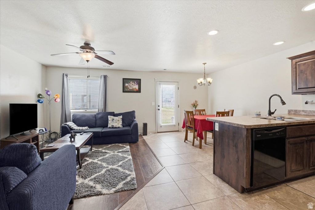 Image 4 of property listing at 1912 N 300 W, Harrisville, UT 84414