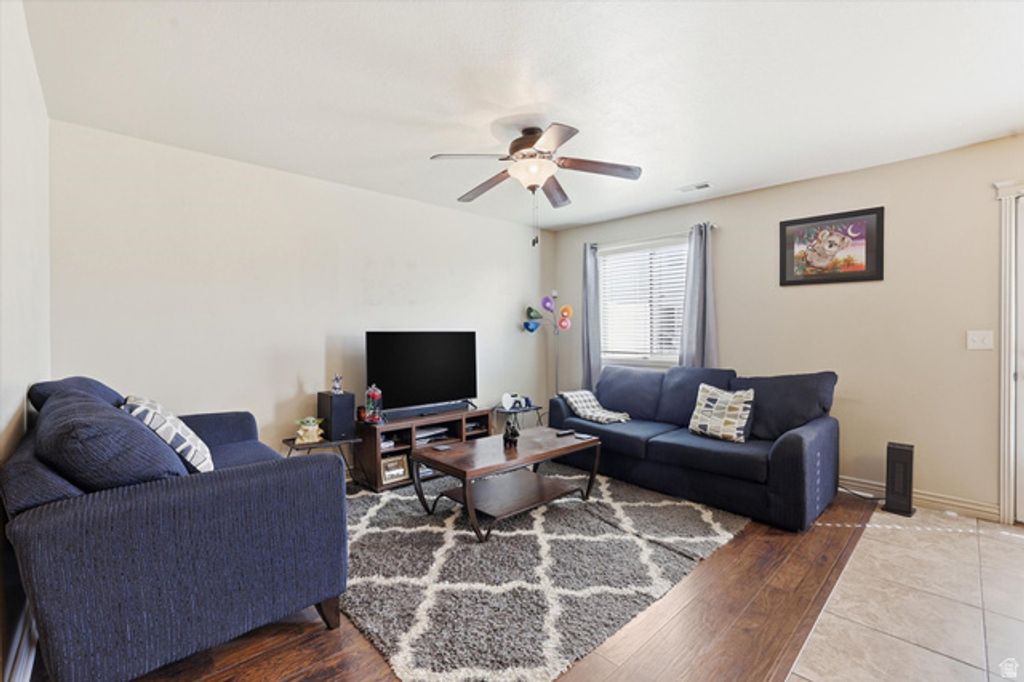 Image 5 of property listing at 1912 N 300 W, Harrisville, UT 84414