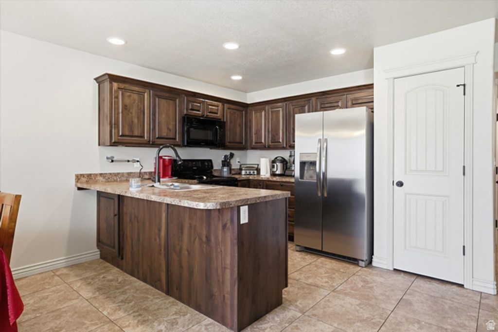 Image 9 of property listing at 1912 N 300 W, Harrisville, UT 84414