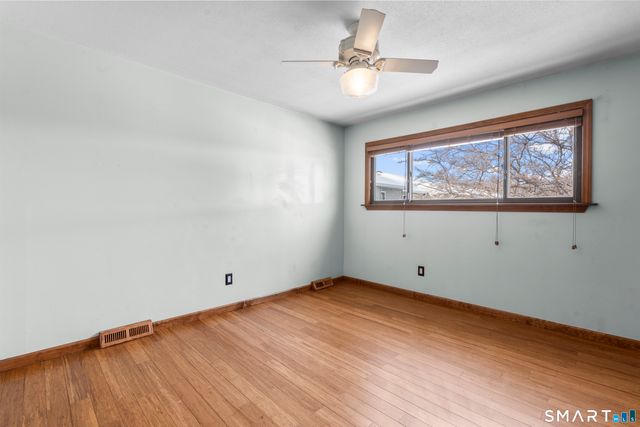 75 Orangewood West 75, Derby, CT 06418