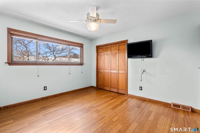 75 Orangewood West 75, Derby, CT 06418