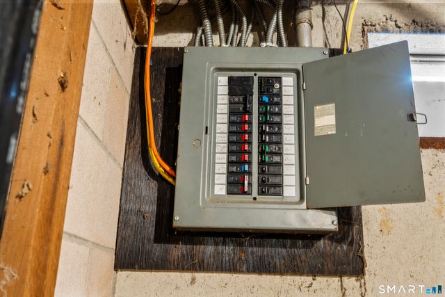 75 Orangewood West 75, Derby, CT 06418