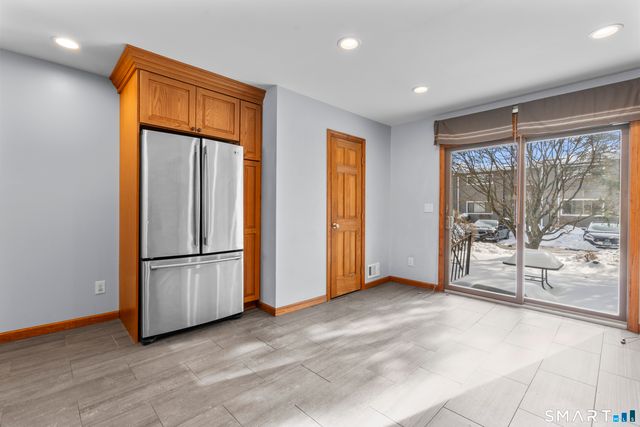 75 Orangewood West 75, Derby, CT 06418