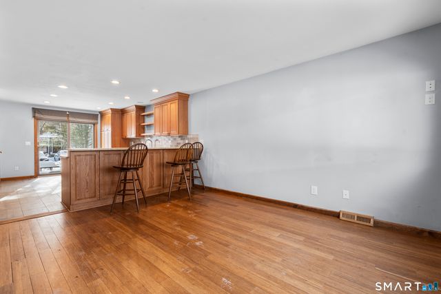 75 Orangewood West 75, Derby, CT 06418