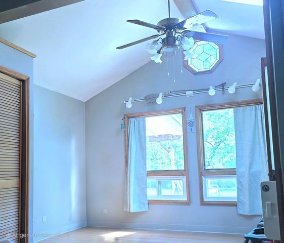 1163 Packard Avenue, Burton, MI 48509