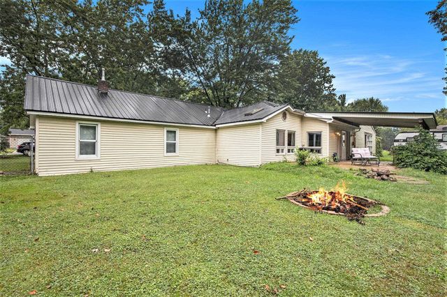 1163 Packard Avenue, Burton, MI 48509