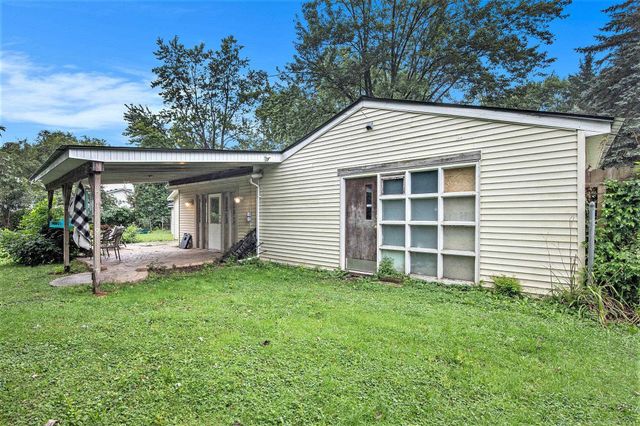 1163 Packard Avenue, Burton, MI 48509