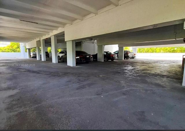 6900 Bay Dr 10K, Miami Beach, FL 33141