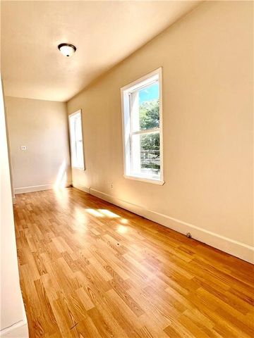 887 Branch Avenue 2, Providence, RI 02904
