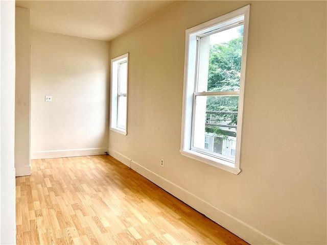 887 Branch Avenue 2, Providence, RI 02904