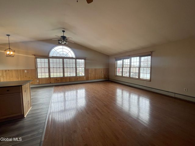 70 Island View Road, Colonie, NY 12047