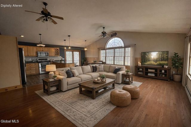 70 Island View Road, Colonie, NY 12047