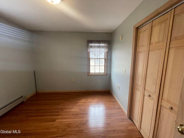 70 Island View Road, Colonie, NY 12047