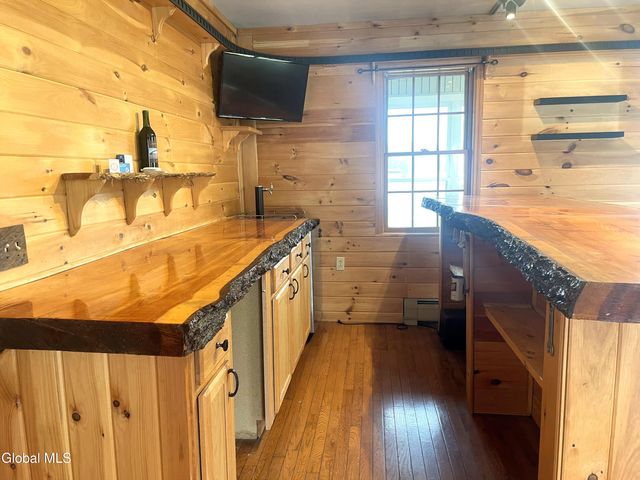 70 Island View Road, Colonie, NY 12047