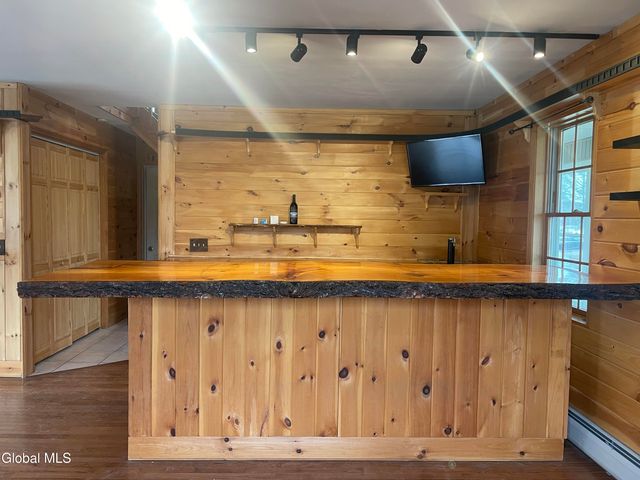 70 Island View Road, Colonie, NY 12047