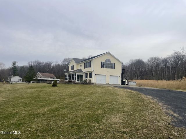 70 Island View Road, Colonie, NY 12047